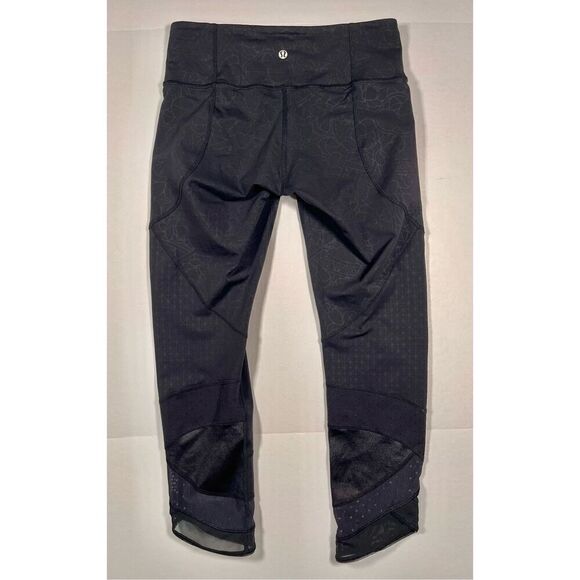 Lululemon Emerge Renewed Crop Luxtreme Legging PrismaEmbossedBlack Size 6 W6E26S - Picture 4 of 9